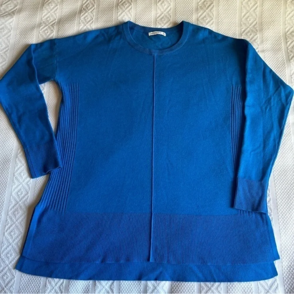 Staccato Blue Crew Neck Sweater Size Small‎